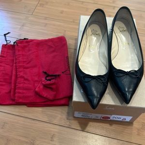 Great condition Christian Loboutin flats